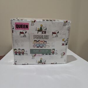 NEW Peanuts Queen Sheet Set with Snoopy and Friends, Made By Berkshire